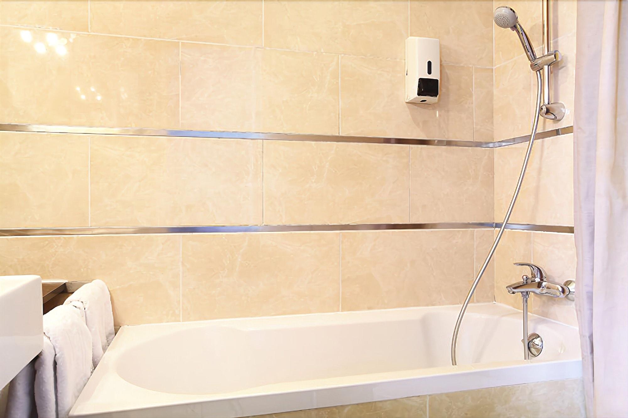 Hotel Montpensier 2*