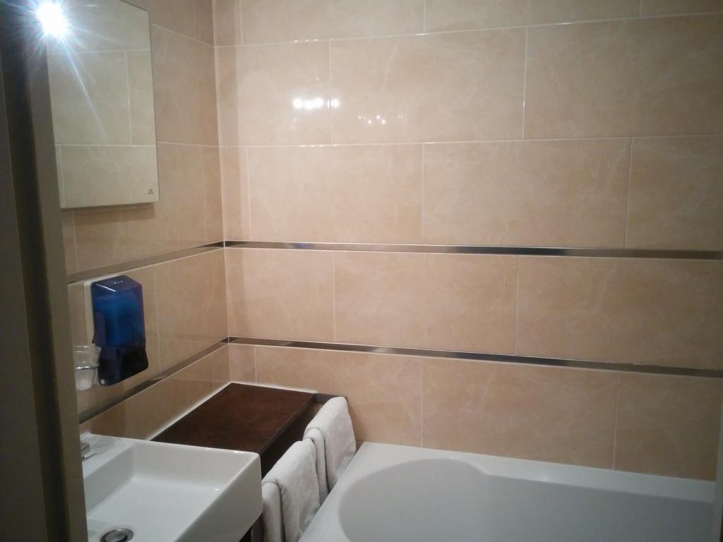 Hotel Montpensier 2*