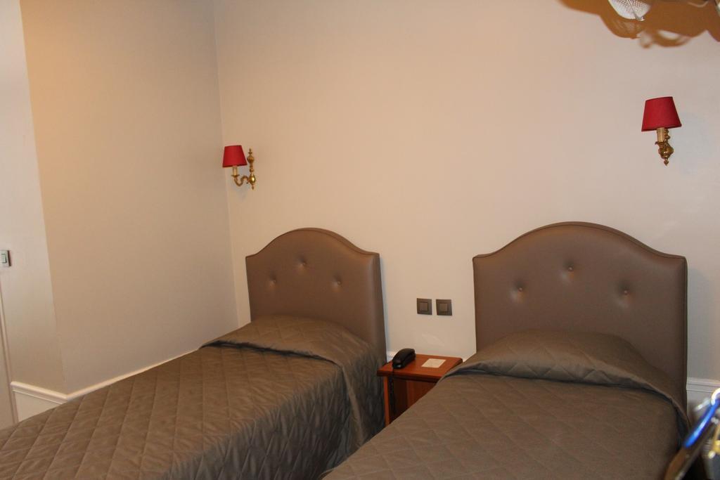 Hotel Montpensier 2*