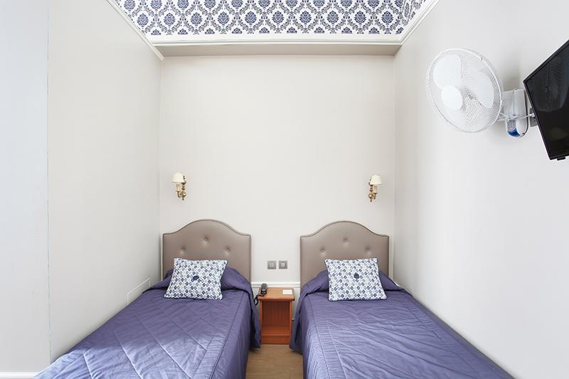 Hotel Montpensier 2*